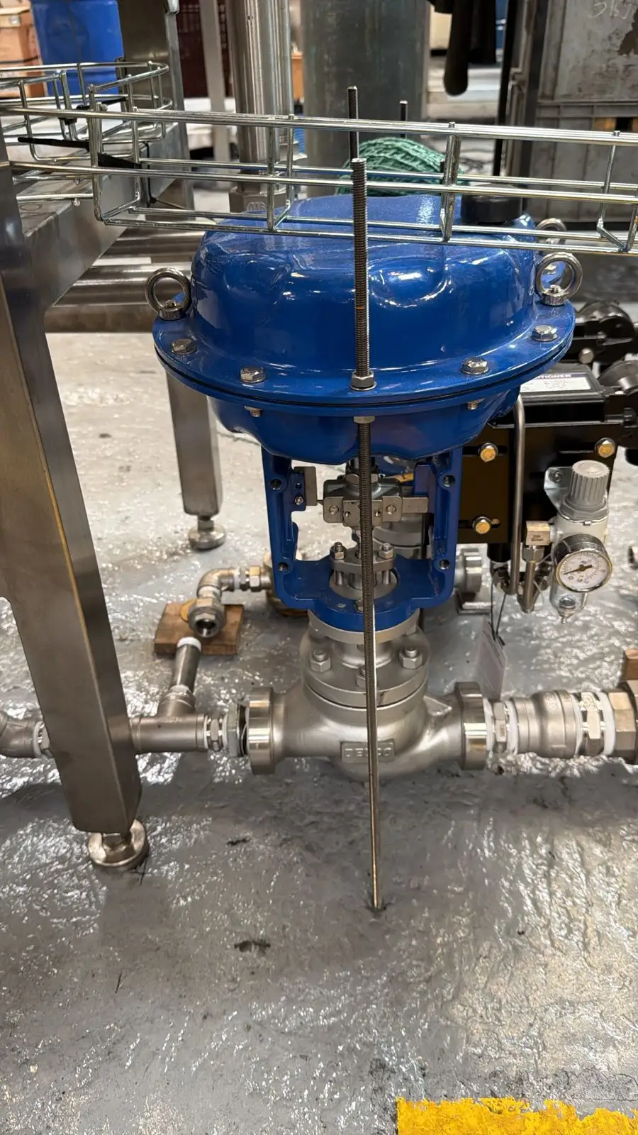 pneumatic control valve