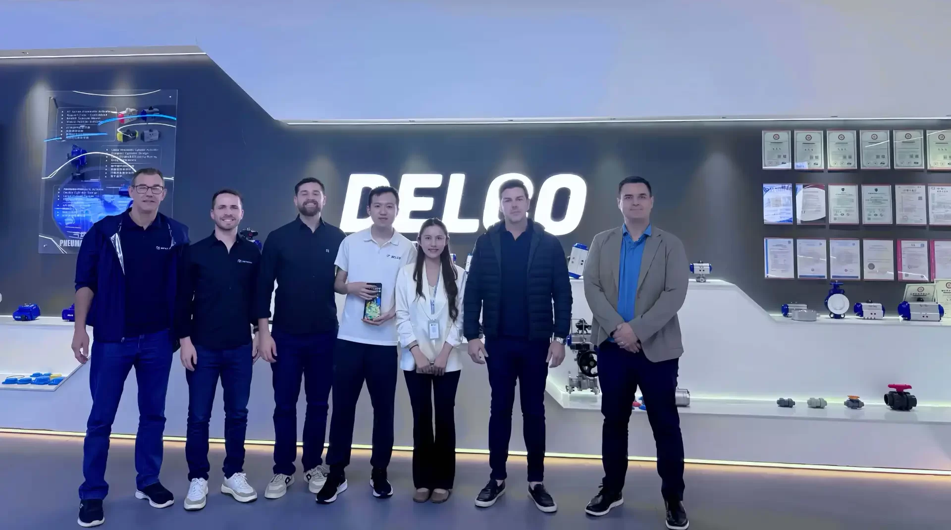 delcovalve_Global_B2B_Support-